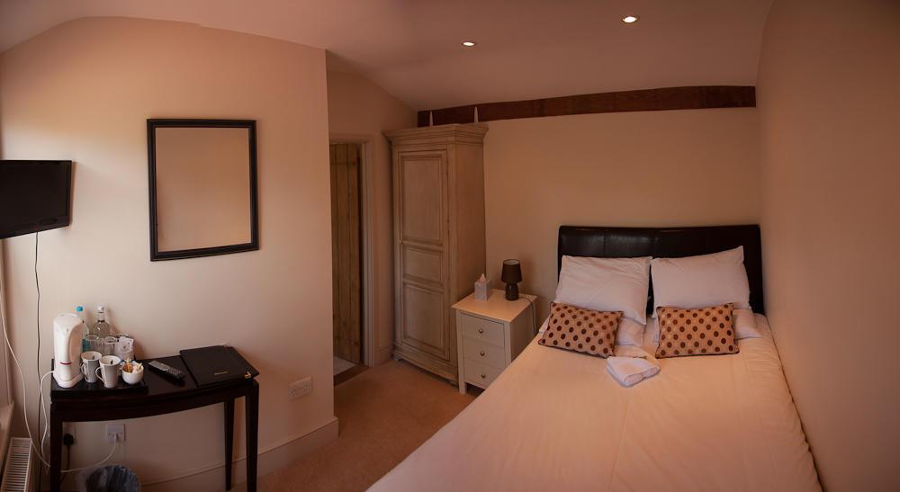 The Crystal Lodge Hotel Croydon Bagian luar foto