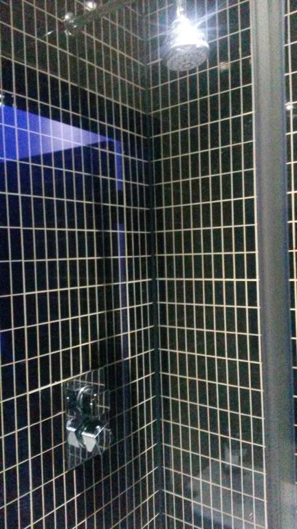 The Crystal Lodge Hotel Croydon Ruang foto