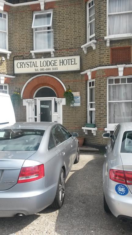 The Crystal Lodge Hotel Croydon Bagian luar foto