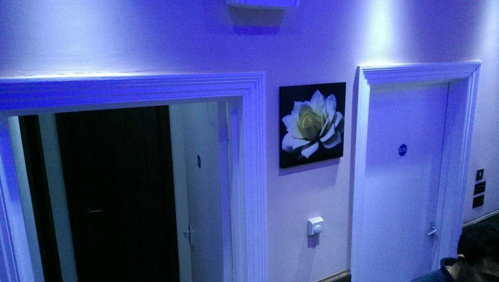 The Crystal Lodge Hotel Croydon Bagian luar foto